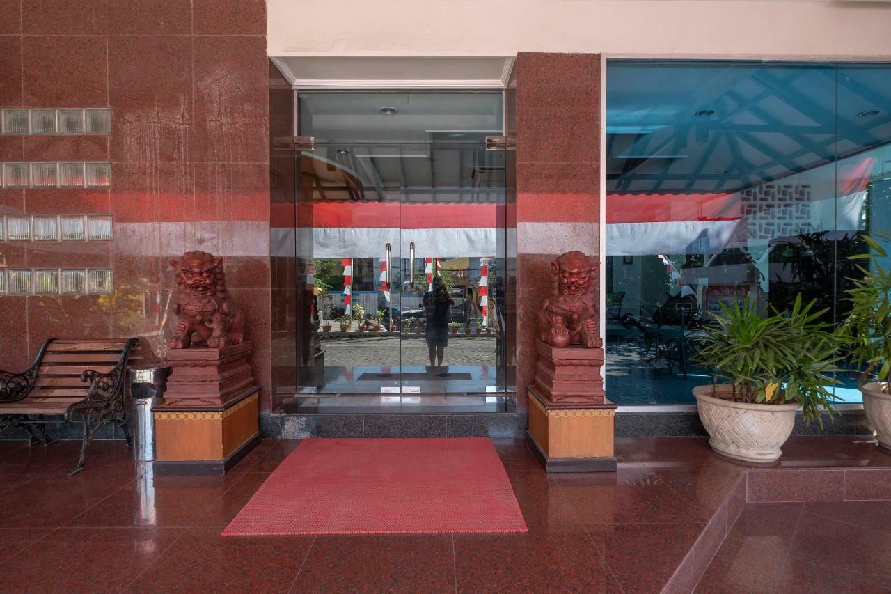 Oyo 628 Losari Metro Makassar Esterno foto
