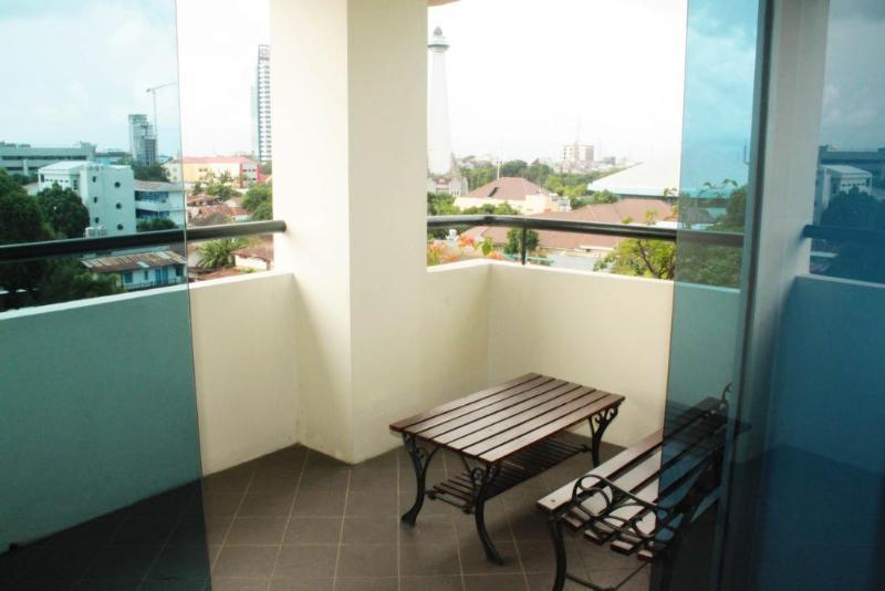 Oyo 628 Losari Metro Makassar Esterno foto